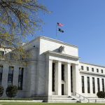 ФРС США предупреждает, что рост государственного долга не является "устойчивым"