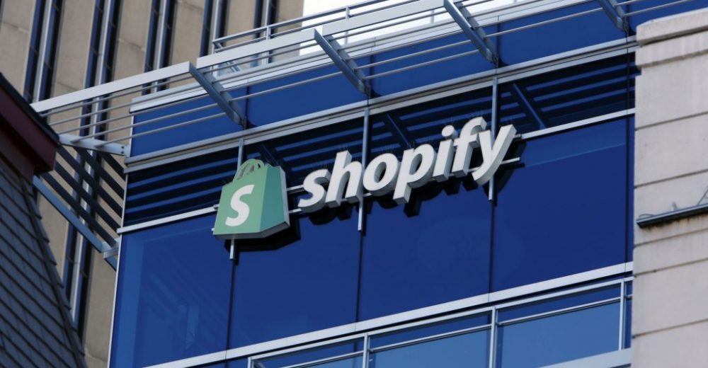 Shopify начал принимать к оплате криптовалюты